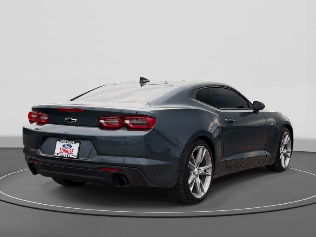 Used 2022 Chevrolet Camaro LT w/ Technology Package RWD image 5