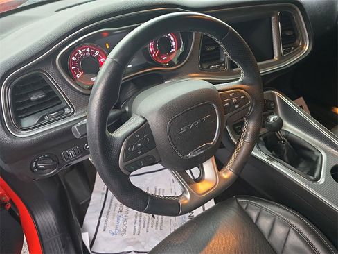 Used 2017 Dodge Challenger SRT Hellcat image 18