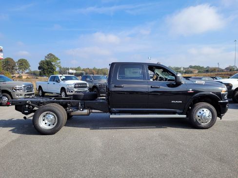 New 2026 RAM 3500 Big Horn w/ Laramie Trim Package image 9
