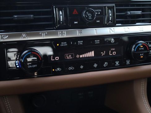 New 2026 Nissan Pathfinder Platinum AWD/4WD image 17