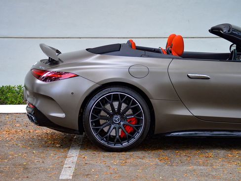 Used 2022 Mercedes-Benz SL 55 AMG 4MATIC image 22