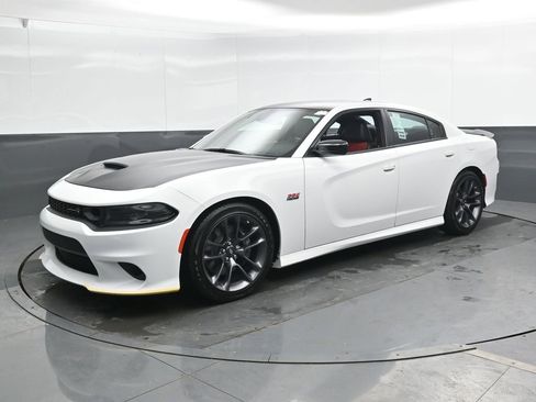 Used 2023 Dodge Charger Scat Pack w/ Plus Group RWD image 9