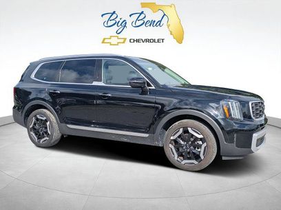 Used 2025 Kia Telluride S