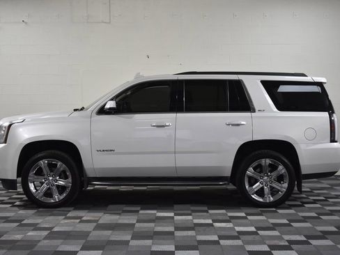 Used 2017 GMC Yukon SLT w/ Open Road Package AWD/4WD image 2