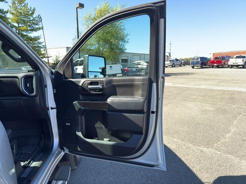 Used 2023 Chevrolet Silverado 2500 High Country w/ Z71 Off-Road Package image 14