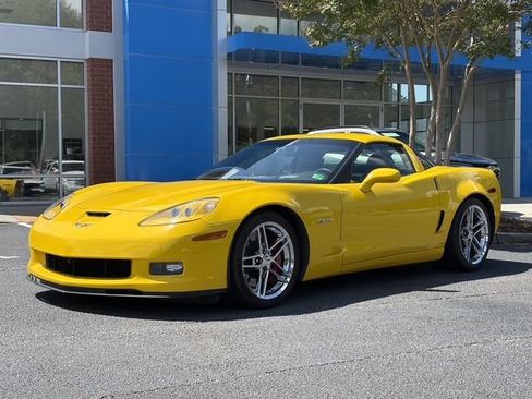 Used 2008 Chevrolet Corvette Z06 w/ Preferred Equipment Group RWD image 1