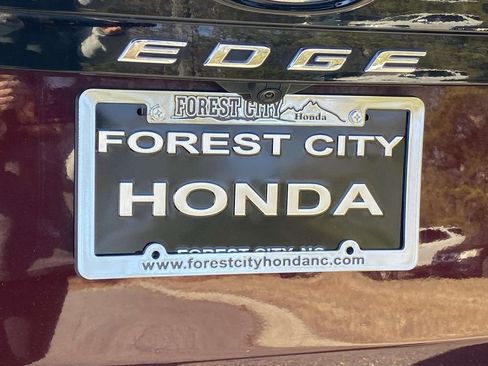 Used 2024 Ford Edge SEL image 30