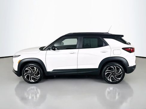 Used 2025 Chevrolet TrailBlazer RS w/ Convenience Package image 4