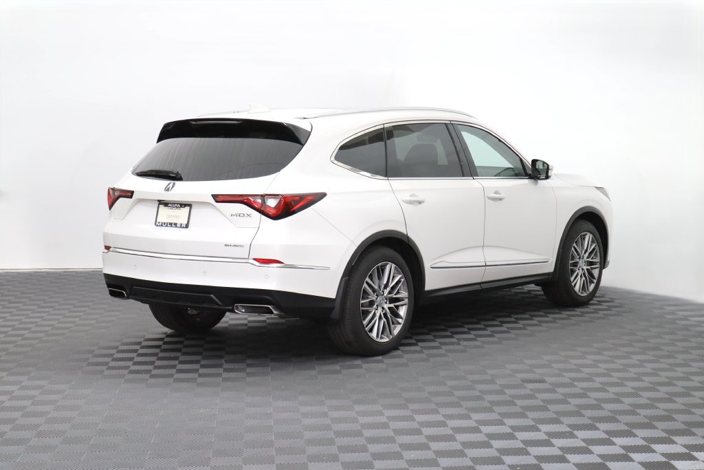 Certified 2024 Acura MDX w/ Advance Package AWD/4WD image 9