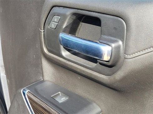Used 2021 Chevrolet Silverado 1500 LT image 12