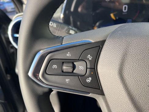 New 2026 Chevrolet Trax LT w/ Driver Confidence Package image 8