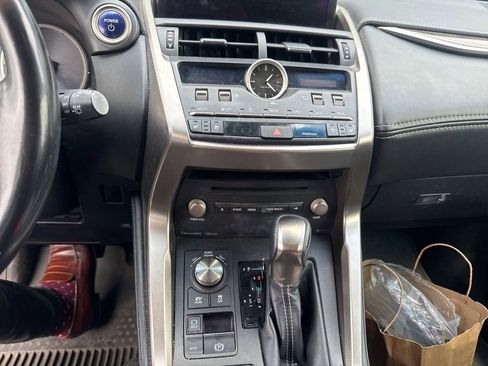 Used 2018 Lexus NX 300h AWD w/ Luxury Package image 19