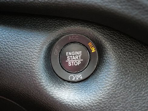 Used 2020 Jeep Cherokee Limited AWD/4WD image 26