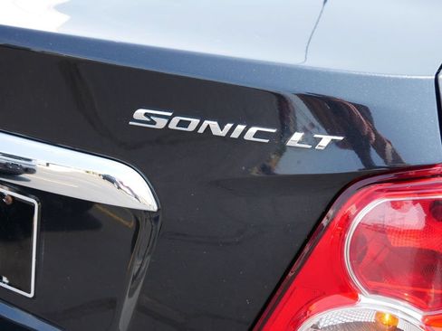Used 2013 Chevrolet Sonic LT FWD image 9