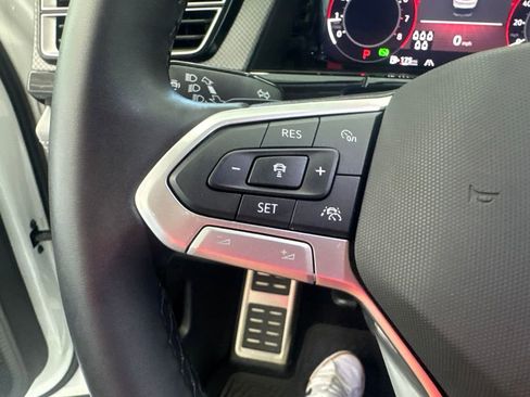 Certified 2025 Volkswagen Atlas Peak Edition SE AWD/4WD image 34