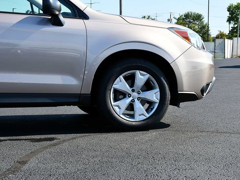 Used 2015 Subaru Forester 2.5i w/ Alloy Wheel Package AWD/4WD image 9