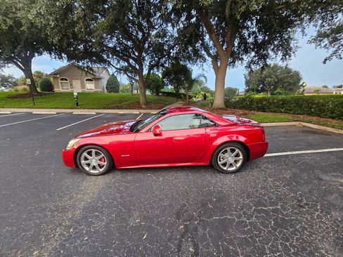Used 2004 Cadillac XLR RWD image 15