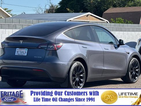 Used 2023 Tesla Model Y Long Range AWD/4WD image 4