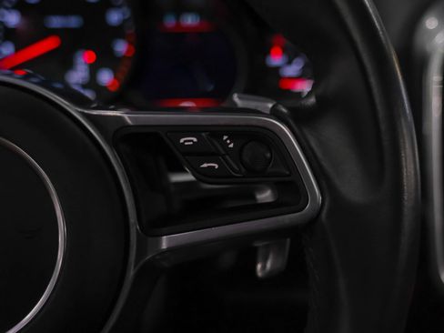 Used 2018 Porsche Cayenne AWD/4WD image 15