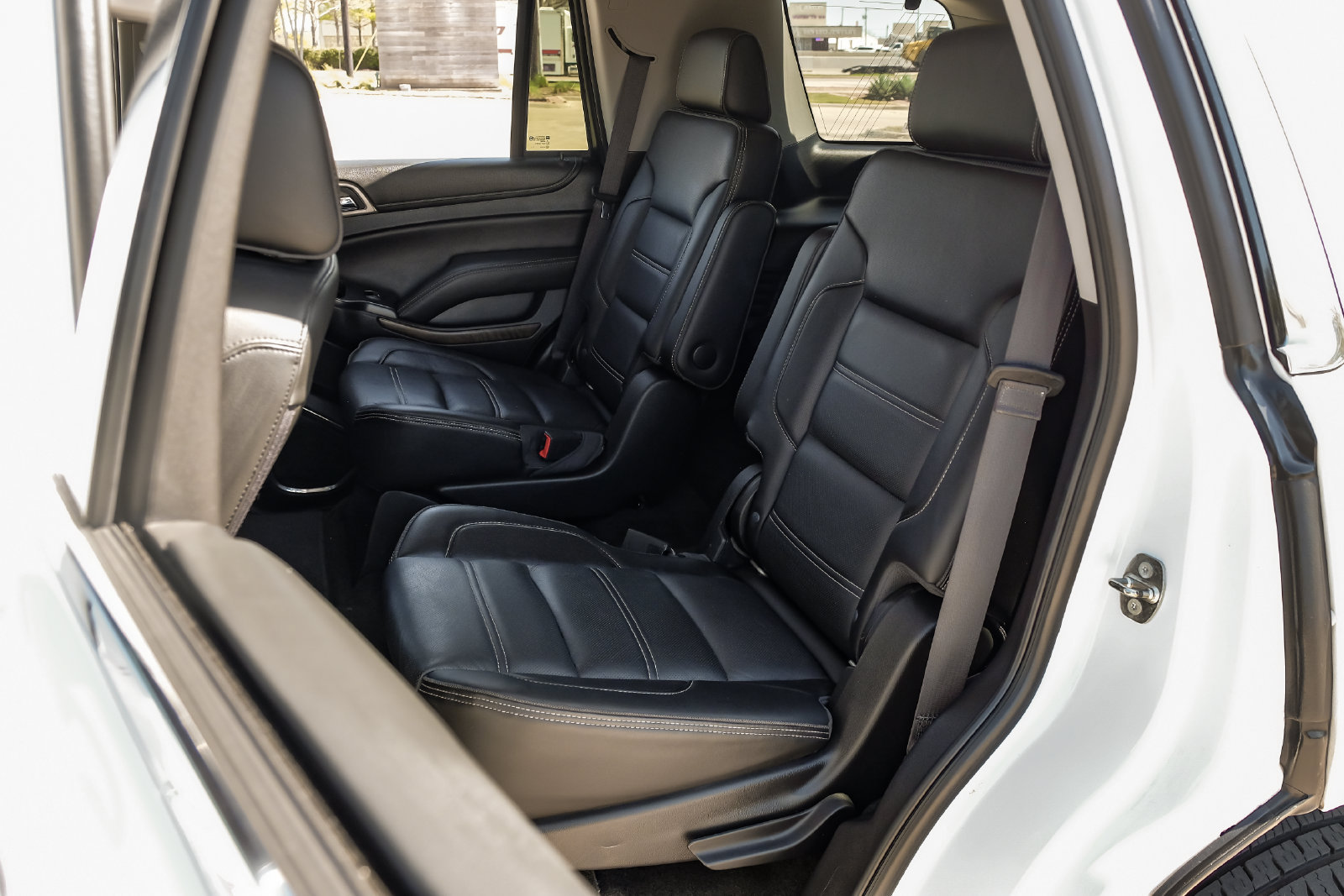 Used 2018 GMC Yukon Denali RWD image 45