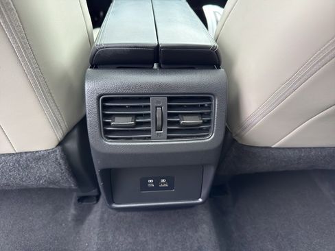 Certified 2023 Nissan Rogue SV w/ SV Premium Package image 32