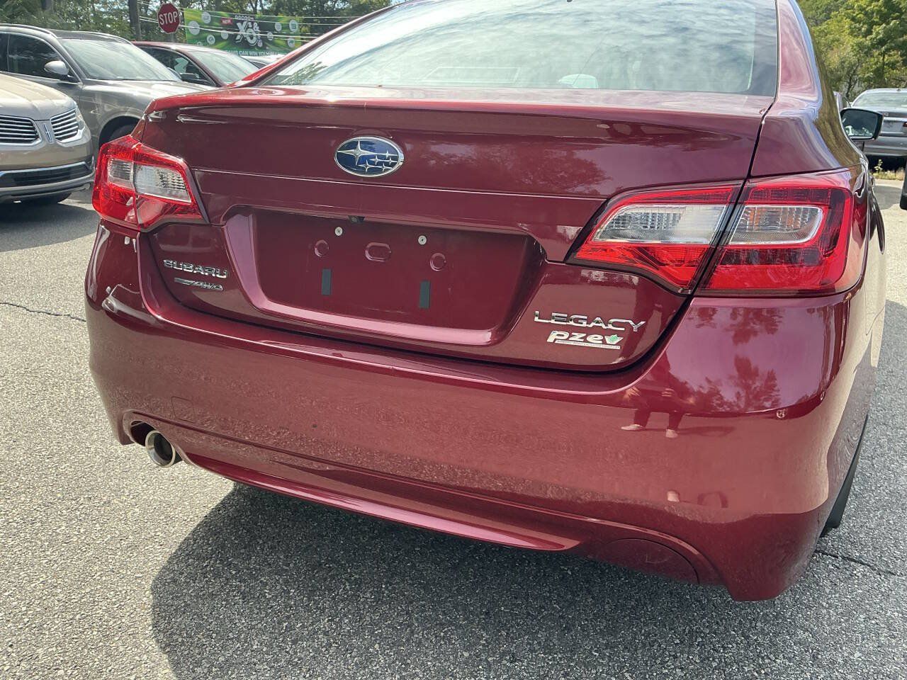 Used 2016 Subaru Legacy 2.5i Premium AWD/4WD image 8