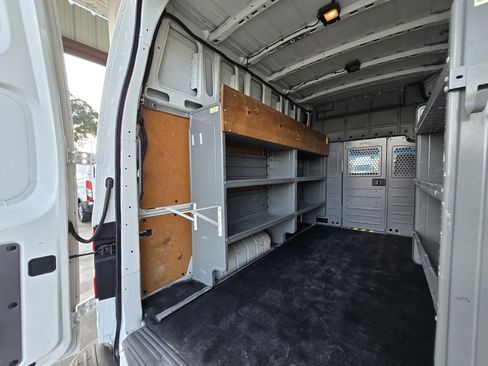 Used 2016 Nissan NV 2500 SV w/ Technology Package image 10