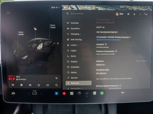 Used 2023 Tesla Model Y Performance image 9