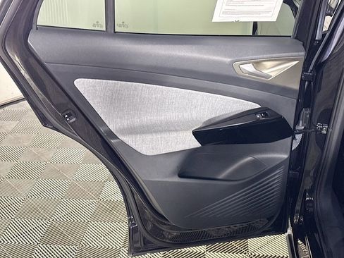 Certified 2023 Volkswagen ID.4 Pro image 20