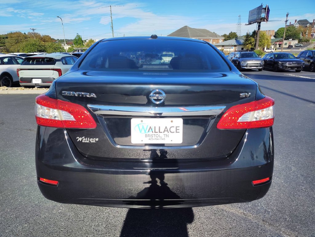 Used 2015 Nissan Sentra SV FWD image 5