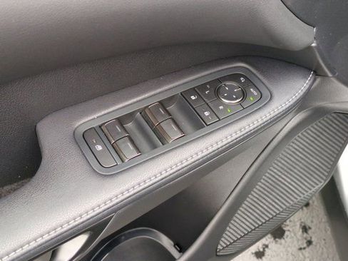 Used 2025 Lexus RX 350 w/ Convenience Package image 16