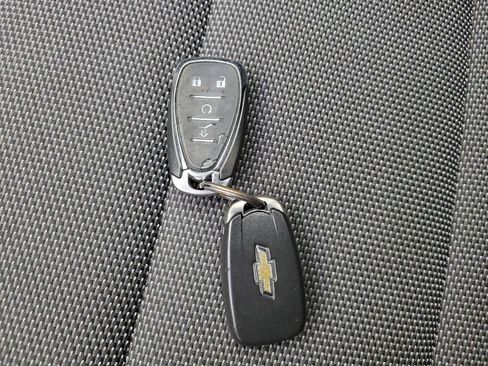 Used 2019 Chevrolet Traverse LT w/ LPO, Floor Liner Package image 32