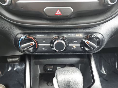 Used 2022 Kia Soul LX w/ Technology Package image 29