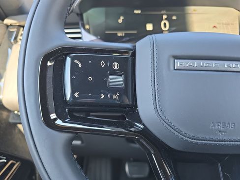 New 2026 Land Rover Range Rover Sport Dynamic SE image 17