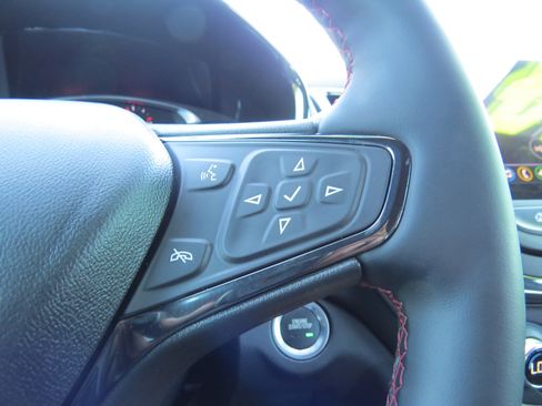 Certified 2024 Chevrolet Equinox RS image 22