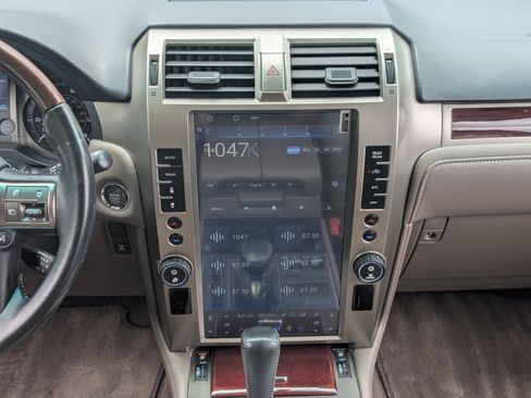 Used 2015 Lexus GX 460 w/ Premium Package AWD/4WD image 27