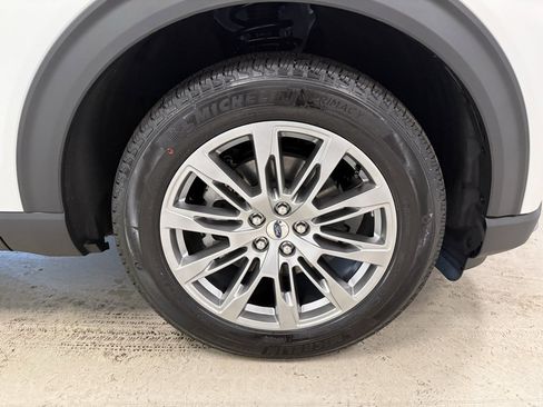 New 2026 Ford Explorer Platinum image 12