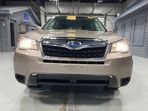 Used 2016 Subaru Forester 2.5i Premium w/ All-Weather Package AWD/4WD image 2