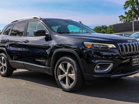 Used 2020 Jeep Cherokee Limited AWD/4WD image 1