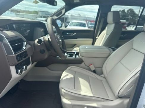 New 2026 GMC Yukon Denali w/ Sun & Power Step Package AWD/4WD image 10