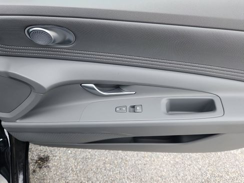Certified 2023 Hyundai Elantra SEL w/ Convenience Package FWD image 34