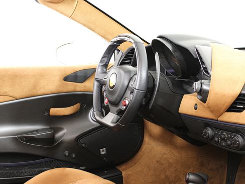 Certified 2020 Ferrari 488 Pista Spider RWD image 25