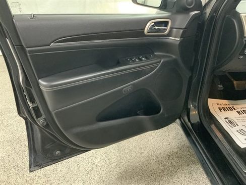 Used 2014 Jeep Grand Cherokee Limited AWD/4WD image 15