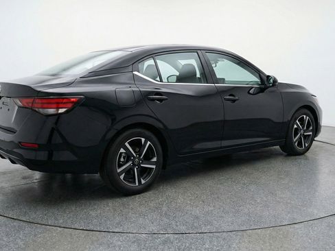 Used 2025 Nissan Sentra SV image 9