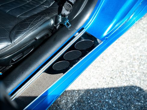 Used 2000 Chevrolet Corvette Coupe w/ Lighting Pkg RWD image 18