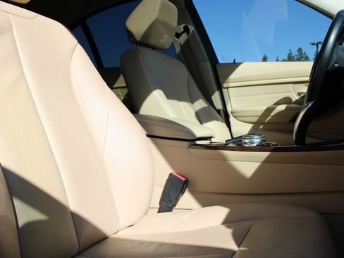 Used 2014 BMW 328i Sedan RWD image 13