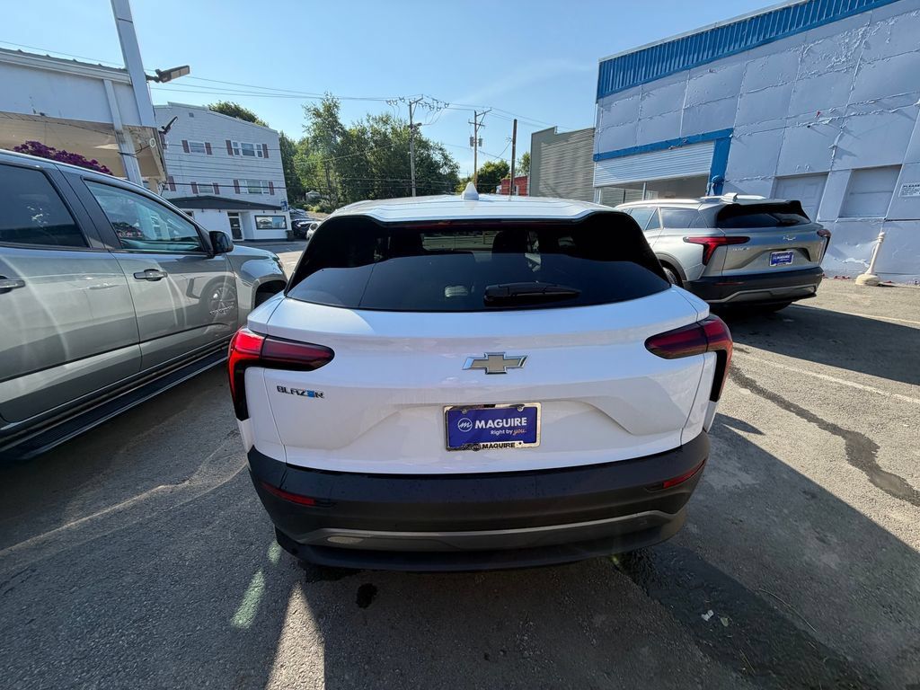 New 2026 Chevrolet Blazer EV LT FWD image 4