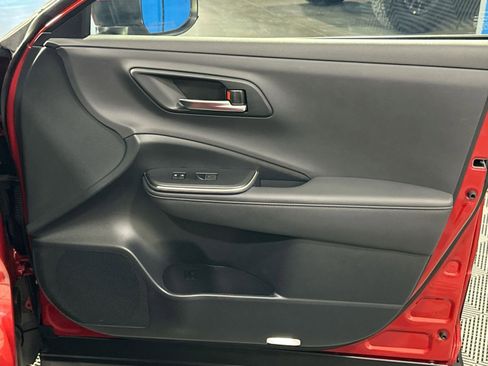 Used 2023 Toyota Crown Platinum image 37