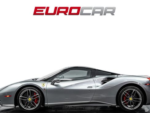 Used 2018 Ferrari 488 Spider RWD image 3