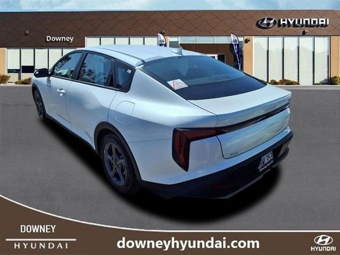 Used 2025 Kia K4 LXS image 5